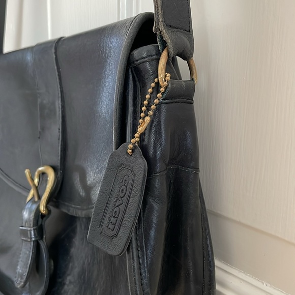 Coach Vintage Black Leather Saddle Bag - Picture 5 of 11